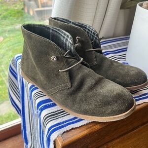 Size 8.5 olive green lucky brand ankle boots or booties